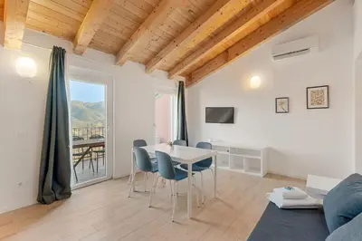 Area soggiorno di Il Parco Apartment- Nature & Relax-Road To 5Terre