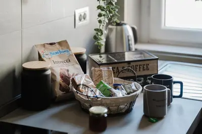 Set per la preparazione di tè e caffè presso La Boutique Apartment