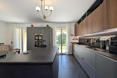 Cucina o angolo cottura di Sakura Villa - Luxury and comfort near Crema