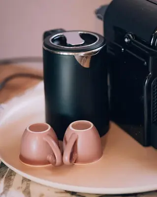 Set per la preparazione di tè e caffè presso Palazzo Isabella residenza storica in Borgo San Giacomo