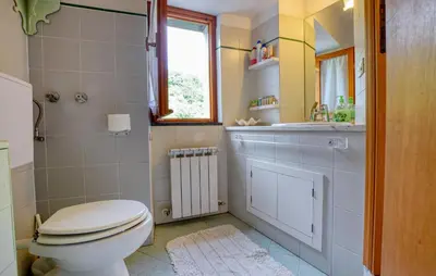 Bagno di 2 Bedroom Awesome Home In Moneglia