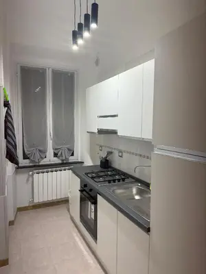 Cucina o angolo cottura di 910 Apartment