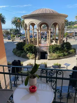 Ristorante o altro punto ristoro di Casa Miki front lungomare Rapallo