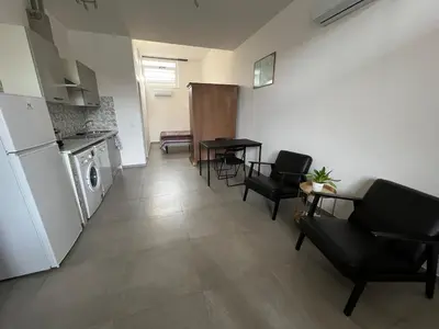 Cucina o angolo cottura di Mini loft Orchidea-Stazione La Spezia Migliarina
