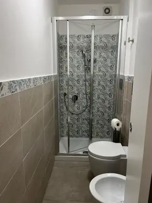 Bagno di Mini loft Orchidea-Stazione La Spezia Migliarina
