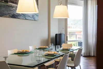 TV o dispositivi per l'intrattenimento presso Stunning Portofino Sea View - Free Parking - AC