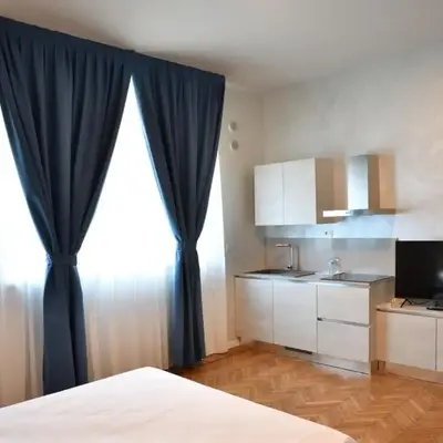Palazzo Cavalieri Business&Relax 12Tristano