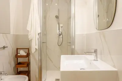 Bagno di Dimora d'Autore - Timeless Elegance in Modena