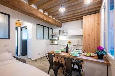 Cucina o angolo cottura di GuestHost - Bixio 29 Apartments 4 and 6