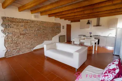 Cucina o angolo cottura di FuoriPorta Affitti Brevi - Tetti di Parma