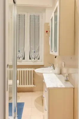 Bagno di WELCOME RIVIERA-Residenza Il Glicine 5-posto auto privato riservato-20metri dal mare-wifi
