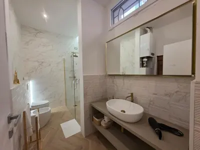 Bagno di MWC - Modena via Ganaceto 100
