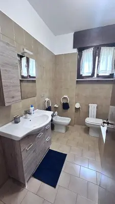 Bagno di Ampio bilocale a pochi passi dal centro e dalla stazione
