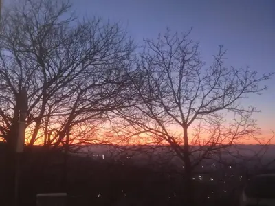Alba o tramonto visti dall'interno della casa vacanze o dai dintorni