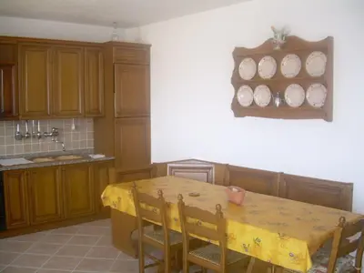 Cucina o angolo cottura di Apartment Wohnung mit Terrasse mit Meerblick by Interhome