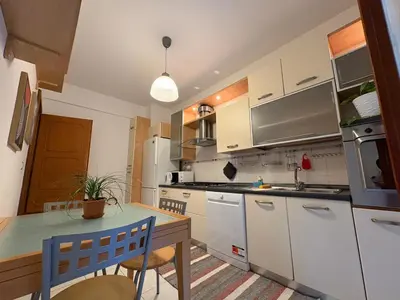 Cucina o angolo cottura di Casa Mimosa a 2 Passi dal Mare con Garage