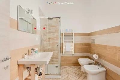 Bagno di La Corte dei ValEmi 2-3, TerreMarine