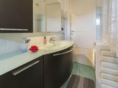 Bagno di Holiday Home A Cà di Fratti by Interhome