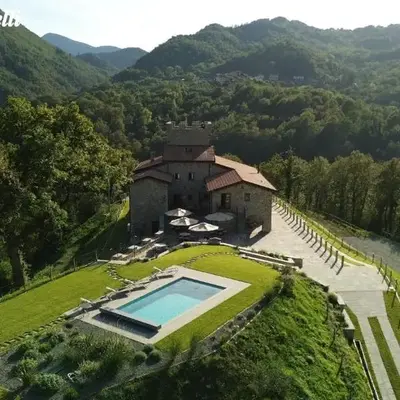 La Casa - cosy apt for 2 with shared swimming pool and view