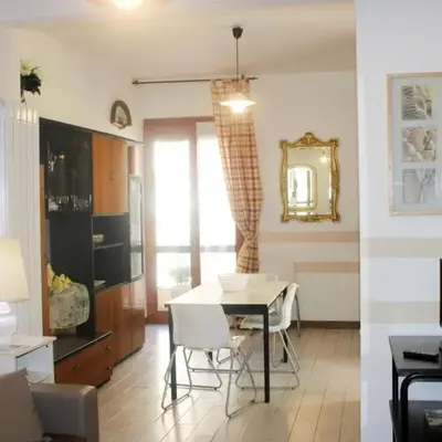 Apartment Sehr zentral mit Parkmöglichkeit by Interhome