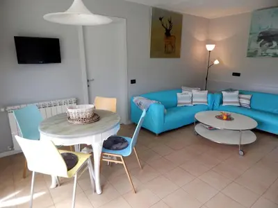 Area soggiorno di Holiday Home in mediterraner Kulisse by Interhome
