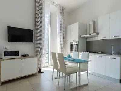 Cucina o angolo cottura di Apartment Wohnung mit Meerblick und privater Garage by Interhome