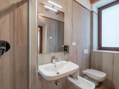 Bagno di Apartment Zweizimmerwohnung mit Doppelbett und zwei Schlafsofas by Interhome