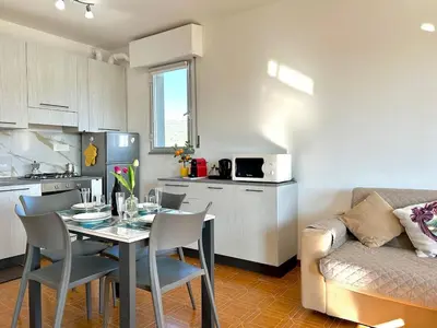 Cucina o angolo cottura di Relax and Comfort con balcone, Lavagna