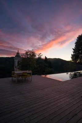 Paesaggio naturale nelle vicinanze della villa