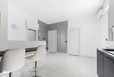 Cucina o angolo cottura di 30 min da Milano Villa indipendente con posto auto