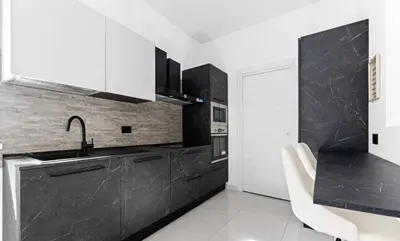 Cucina o angolo cottura di 30 min da Milano Villa indipendente con posto auto