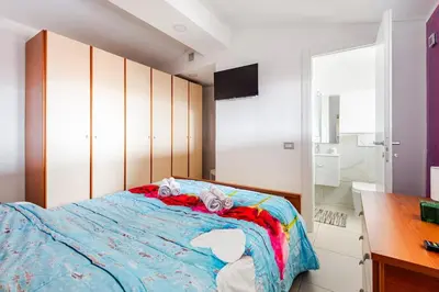 Letto o letti in una camera di Modern House for Couples & Business Stays