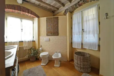 Bagno di Villa With Private Pool Near The Cinque Terre