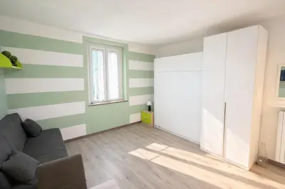 Area soggiorno di La Francigena - appartamento accanto al castello - 10min da Pavia