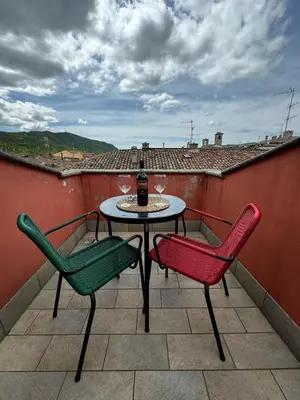 Balcone o terrazza di La casa sui tetti di Varzi