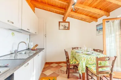 Cucina o angolo cottura di sea view - private pool overlooking the sea
