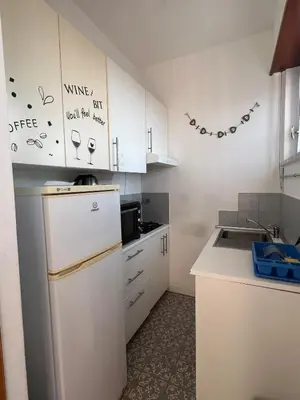 Cucina o angolo cottura di WELCOME RIVIERA-SCORCIO BLU-parking