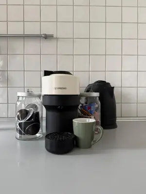 Cucina o angolo cottura di appartamento con balcone a due passi dal centro