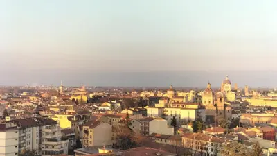 Vista generica su Mantova o vista sulla città dall'interno dell'appartamento