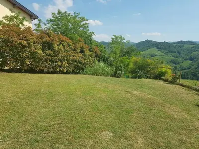 Paesaggio naturale nelle vicinanze della villa