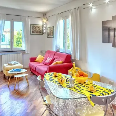 Raffaella House