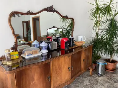 Set per la preparazione di tè e caffè presso B&B Del viaggiatore