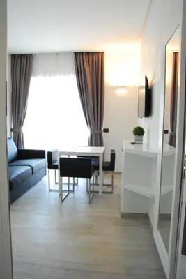 Area soggiorno di LHP Suite Rapallo