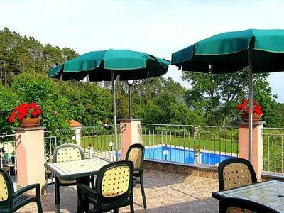Piscina di Hotel La Rossola Resort & Natura Bonassola la Porta delle 5 Terre o nelle vicinanze