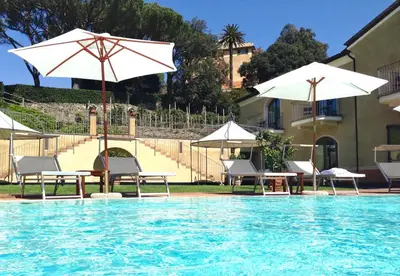 Piscina di Villa Agnese o nelle vicinanze