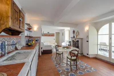 Cucina o angolo cottura di Giardino in villa Margherita