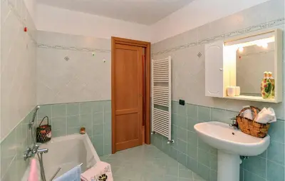 Bagno di Cozy Apartment In Localitabracco Ge