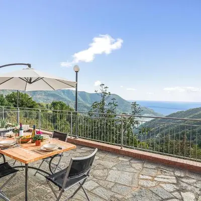 Cozy Apartment In Localitabracco Ge