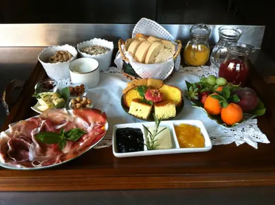 Cibo presso il bed & breakfast o nelle vicinanze