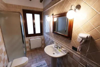 Bagno di B&B Le Noci di Feo